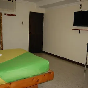 Hotel Bugatier, Cali